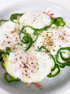 ☆朝食に☆ピーマンエッグ-レシピのメイン写真