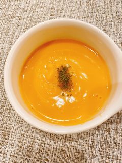 簡単 バターナッツカボチャのスープ-レシピのメイン写真