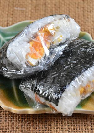 目玉焼きとウィンナーのおにぎり♡-レシピのメイン写真