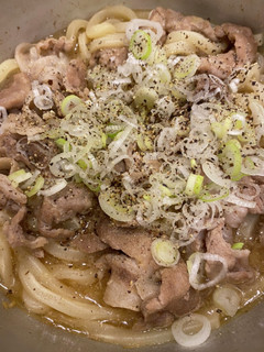 お鍋ひとつで鶏がら醤油の豚こまうどん-レシピのメイン写真