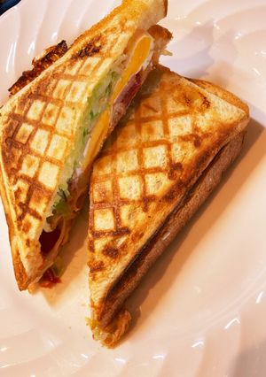 ハムエッグハムキャベチーズホットサンド-レシピのメイン写真