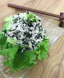 ひじき缶とカット野菜のサラダ