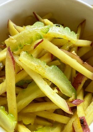 ゴーヤとさつまいものカレーなる変身-レシピのメイン写真
