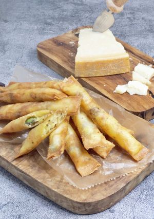 枝豆とチーズのスティックポテト春巻き-レシピのメイン写真