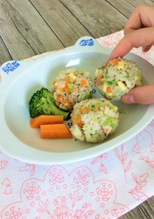 【離乳食完了期】さばのおにぎり-レシピのメイン写真