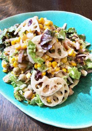れんこんと彩り野菜のごまマヨサラダ-レシピのメイン写真