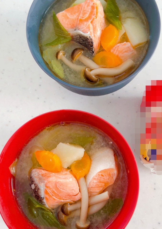 鮭のちゃんちゃん焼き風味噌汁-レシピのメイン写真