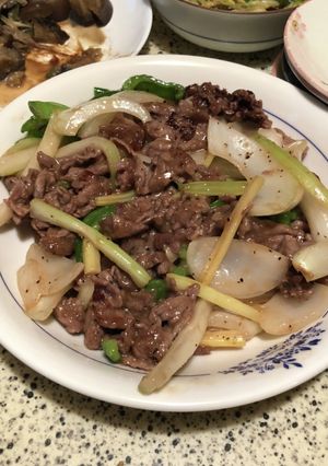牛肉とセロリの黒胡椒オイスターソース炒め-レシピのメイン写真
