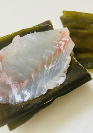 簡単【白身魚で・昆布締め】-レシピのメイン写真