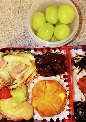 豚肩ロース赤ワイン煮込　かぼちゃ茶巾弁当-レシピのメイン写真
