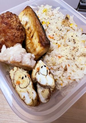 バターたっぷり炊飯器ピラフ☆焼き鯖弁当-レシピのメイン写真