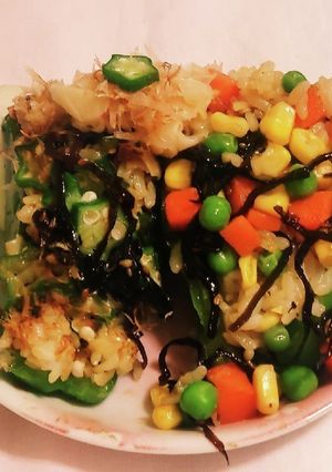 オクラ&Mixベジ昆布煮のピーマン皿寿司-レシピのメイン写真