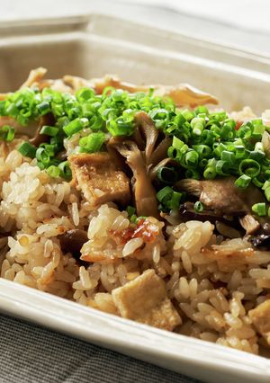 うまみが凝縮!干しきのこの炊き込みご飯-レシピのメイン写真