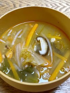 酸っぱいキムチで酸辣湯風スープ-レシピのメイン写真