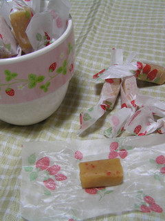 生キャラメル・苺-レシピのメイン写真