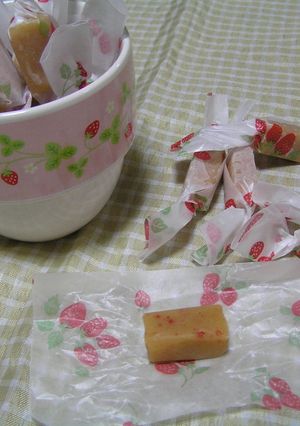 生キャラメル・苺-レシピのメイン写真