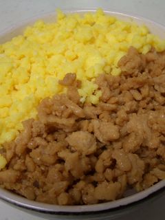 ふわふわ玉子が美味しい、とりそぼろご飯♪-レシピのメイン写真