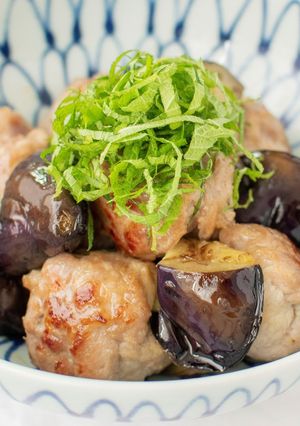 豚こまボールとなすの塩こうじ炒め-レシピのメイン写真
