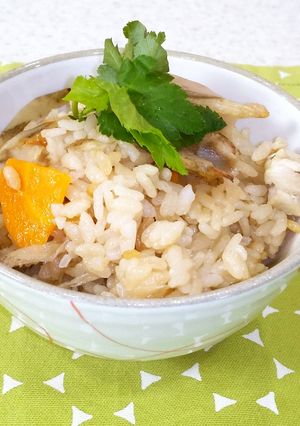 【美人レシピ】鶏肉と根菜の炊き込みご飯-レシピのメイン写真