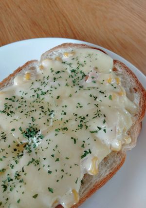 失敗作から生まれたコーンチーズトースト-レシピのメイン写真