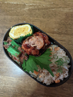 JK☆秋鮭と白ごまの混ぜご飯弁当♪-レシピのメイン写真