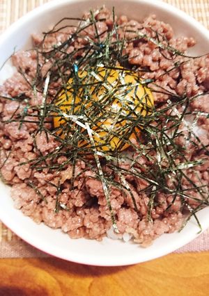 そぼろの黄身のせるだけ丼-レシピのメイン写真