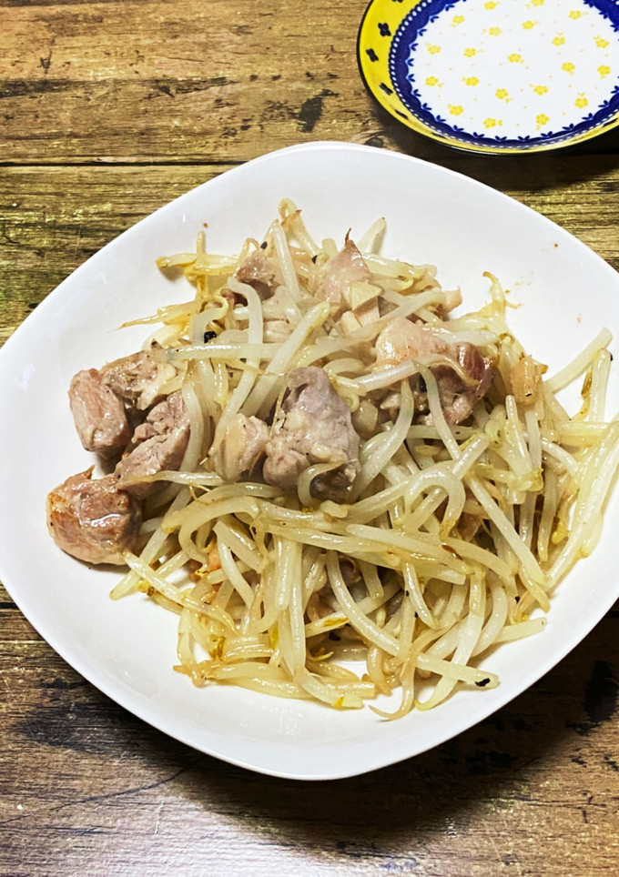もやしは便利！鶏もも肉のもやし炒め-レシピのメイン写真