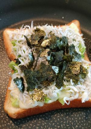 フライパンでサクサク☆しらすピザトースト-レシピのメイン写真