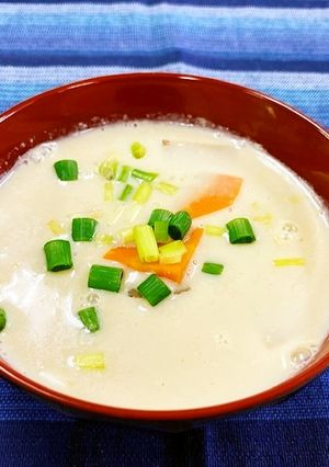 秋野菜の豆乳みそ汁-レシピのメイン写真