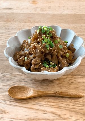 ご飯のお供に*かける甘辛豚肉*-レシピのメイン写真