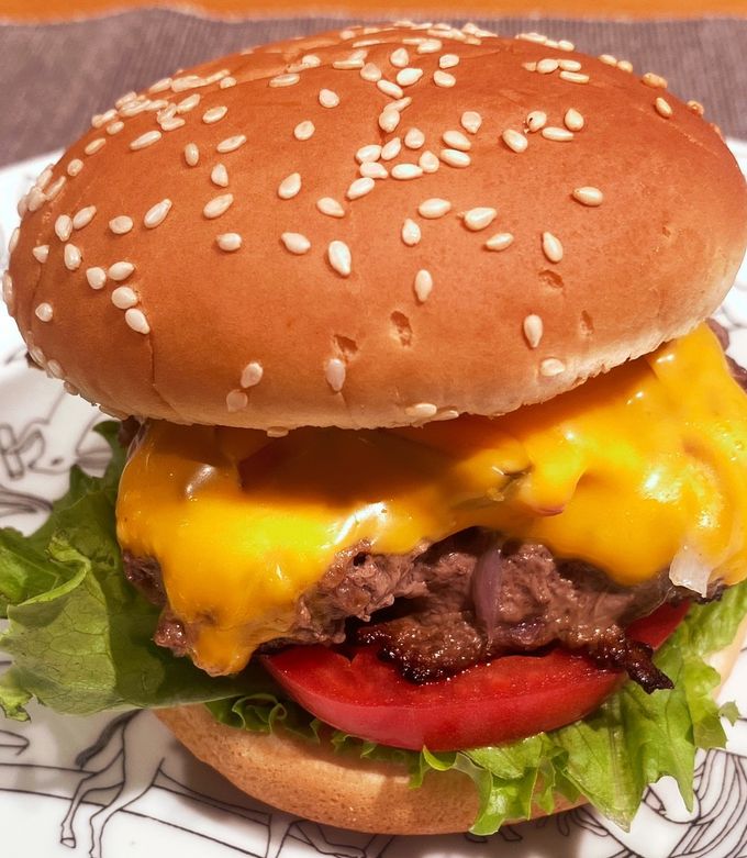 超簡単なのに肉肉しい！手作りハンバーガー-レシピのメイン写真