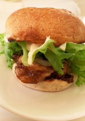モス風？照り焼きチキンバーガー-レシピのメイン写真