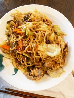 お一人様!市販の焼きそばに隠し味!-レシピのメイン写真