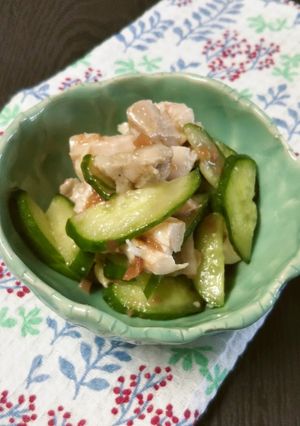 胡瓜と茹で鶏の梅あえ-レシピのメイン写真