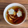 豆腐と花麩のすまし汁