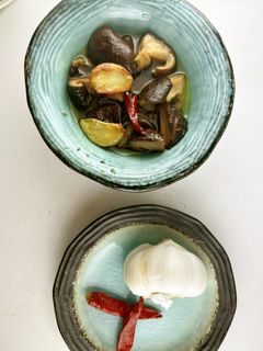 椎茸のピリ辛アヒージョ-レシピのメイン写真