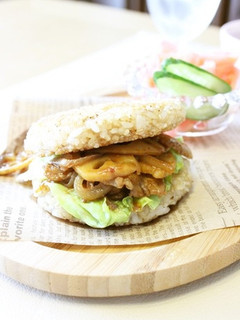 ランチに☆簡単ライスバーガー♪-レシピのメイン写真