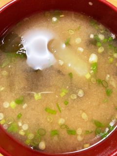 じゃがいもとわかめのお味噌汁♬-レシピのメイン写真