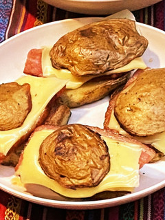 息子作キャンプ飯!じゃがベーコンバーガー-レシピのメイン写真