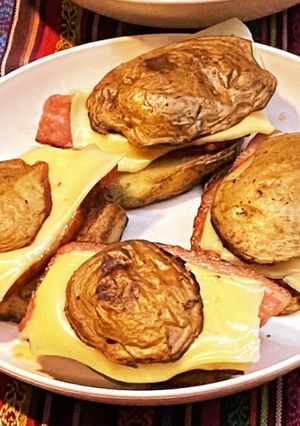息子作キャンプ飯！じゃがベーコンバーガー-レシピのメイン写真