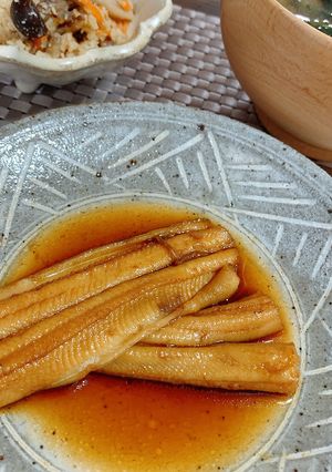 甘辛煮汁でふっくら煮つける煮あなご-レシピのメイン写真