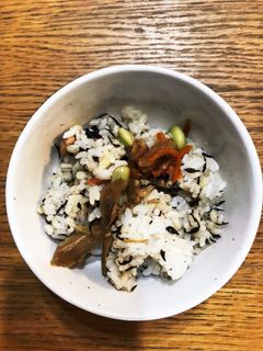 へたくそパパ→老婆差し入れ飯 ひじきご飯-レシピのメイン写真