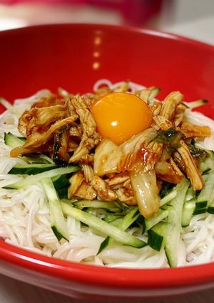 サラダチキンユッケそうめん-レシピのメイン写真