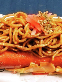 «フランク魚肉ソダブルWの焼きそばパン»-レシピのメイン写真