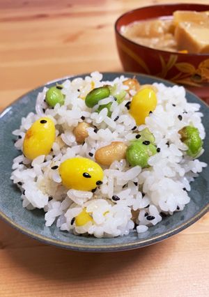 炒り豆と銀杏の混ぜごはん-レシピのメイン写真