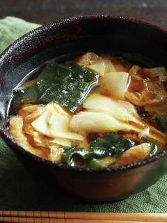 たけのこの姫皮とわかめの味噌汁-レシピのメイン写真