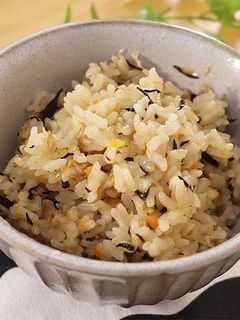 相性抜群◎ツナと生姜の炊き込みご飯-レシピのメイン写真