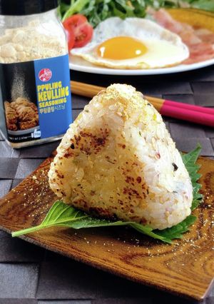 プリンクルパウダーで焼きおにぎり。-レシピのメイン写真