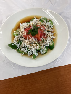 オクラとシラスとトマトのごま油和え-レシピのメイン写真