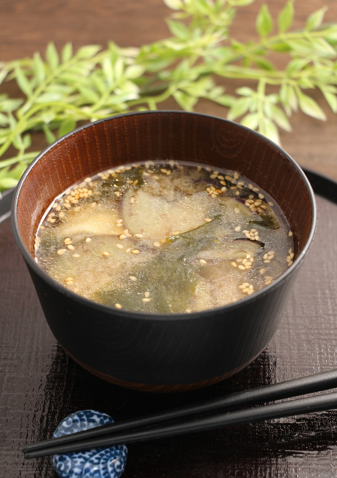 簡単！茄子とわかめの胡麻味噌汁-レシピのメイン写真